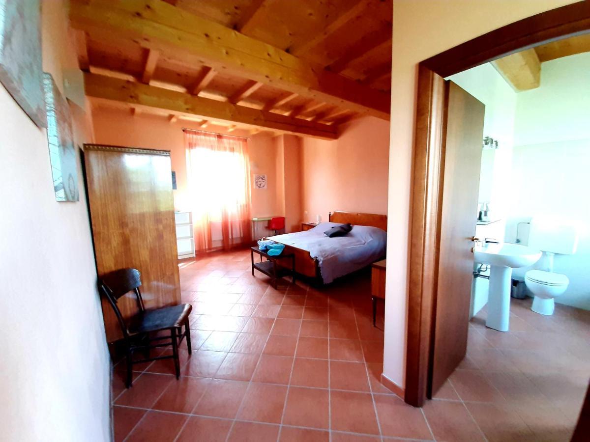 Agriturismo Il Sole Vila Rivarolo del Re ed Uniti Exterior foto